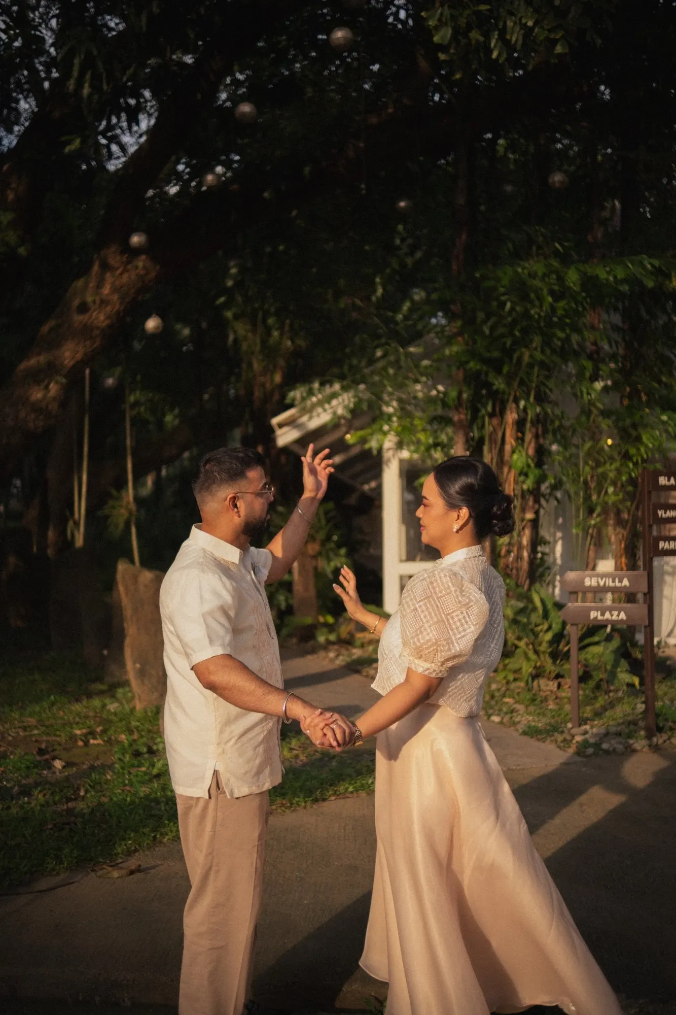Colleen & Kunal, photograph 4 of 21